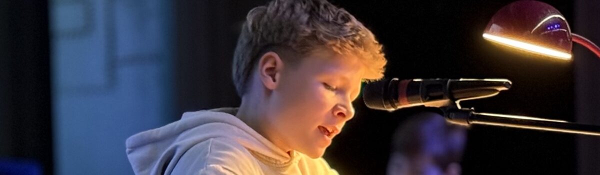 12.12.2025: Weihnachtliche Stimmung mit der AG Talentschmiede